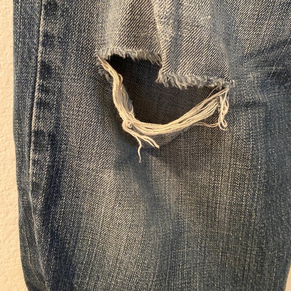 Weekend Sale! Hipster Levis 569 Loose Straight with authentic holes in the knees - Picture 6 of 7